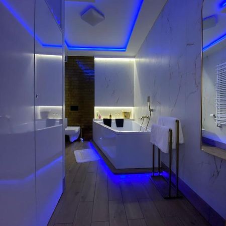 Apartament "Love" Centrum Z Duza Wanna Dla Dwojga เนียซนอ ภายนอก รูปภาพ