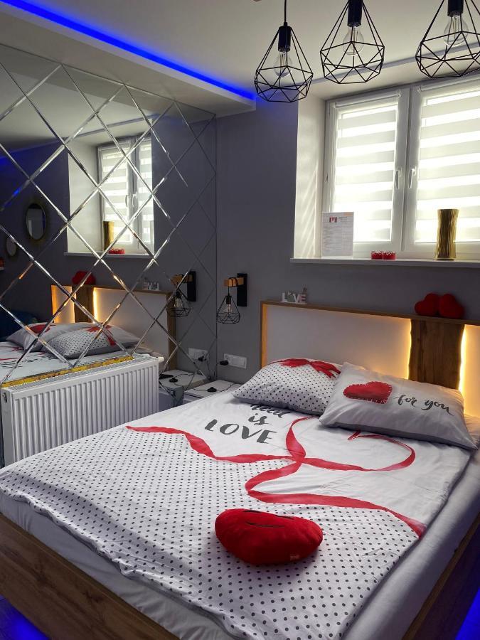 Apartament "Love" Centrum Z Duza Wanna Dla Dwojga เนียซนอ ภายนอก รูปภาพ